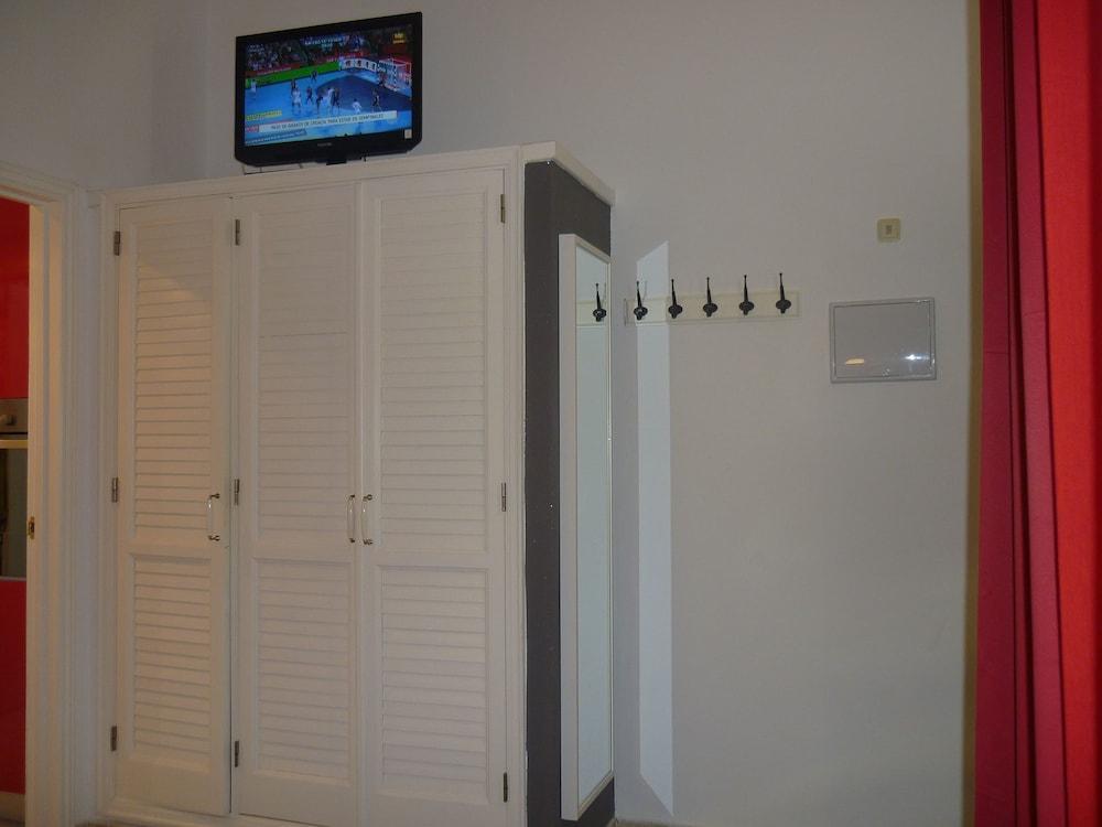 Lovely Hotel